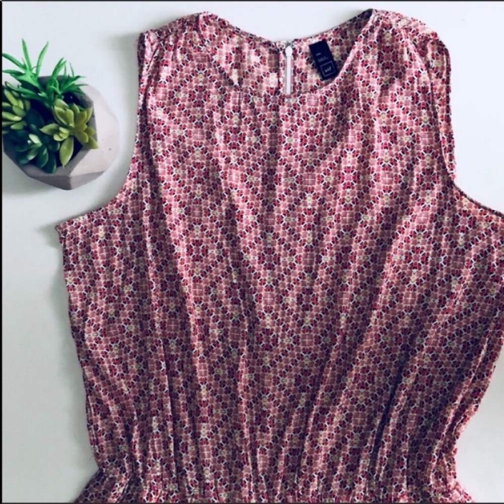 NEW Gap Tank Romper in Pink Geo Print - Picture 4 of 8